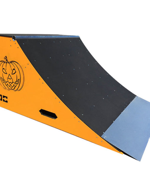 Jack-O Quarterpipe