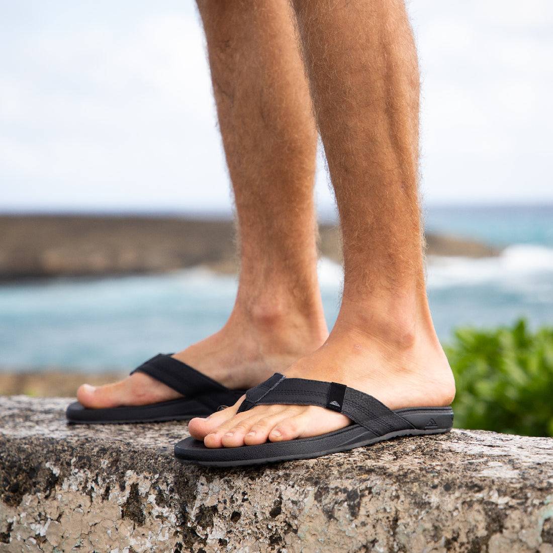 REEF CUSHION PHANTOM MEN'S SANDAL (Black) Sunny Smith LLC