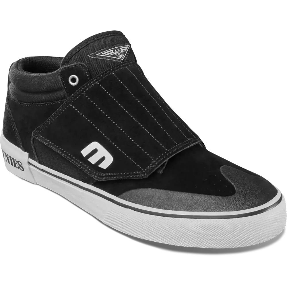 Etnies Andy Anderson Black/White Size: 9.5