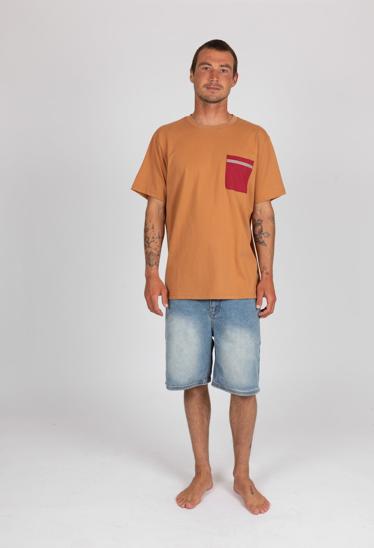 Rusty Trekked S/S Tee - Camel