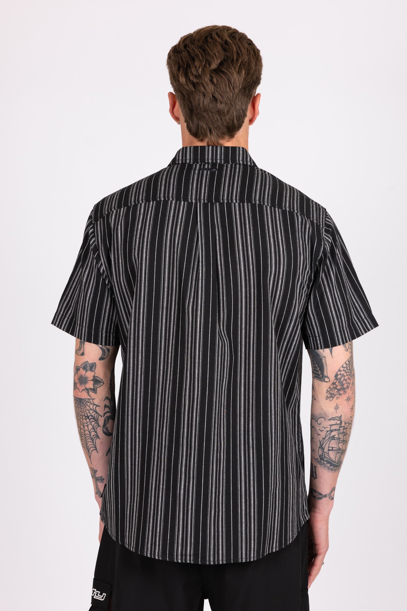 Rusty Verts S/S Woven Black Size : Large