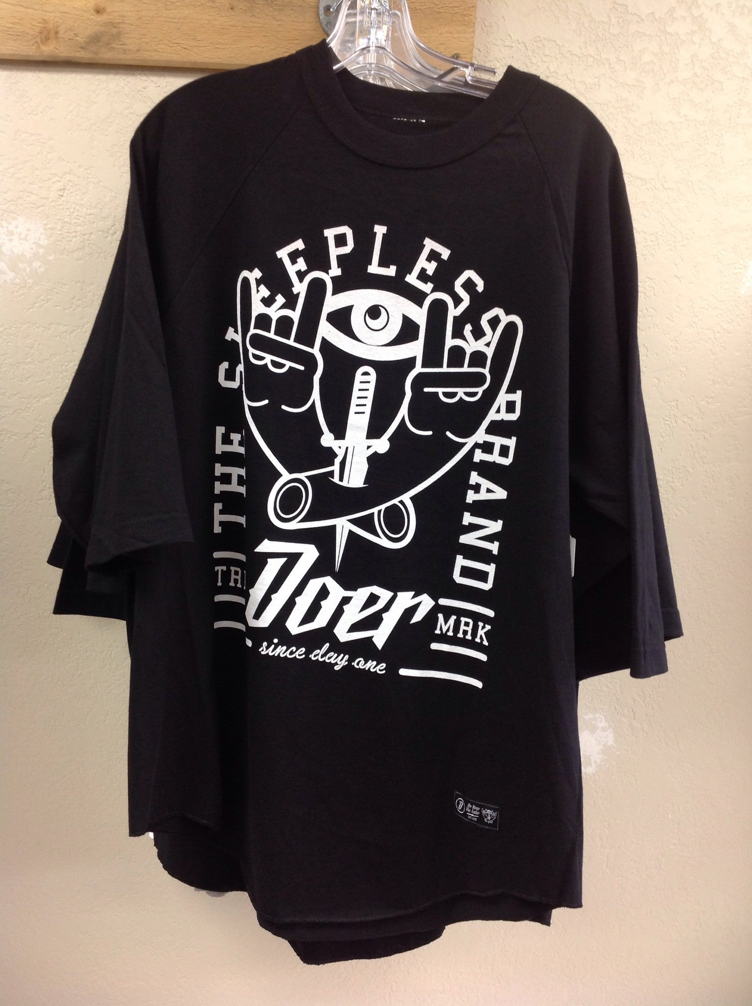 Doer "THE SLEEPLESS BRAND" 3/4 Sleeve T-Shirt - Sunny Smith LLC